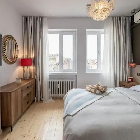 Accogliente E Spazioso Apartment *